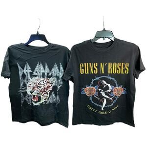 Guns N' Roses & Def Leppard Band T-Shirts Black Rock Graphic Tees – Size Small